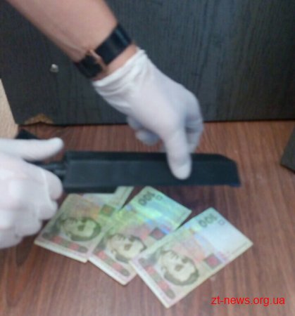 СБУ викрила на хабарництві головного фітосанітарного інспектора Житомира