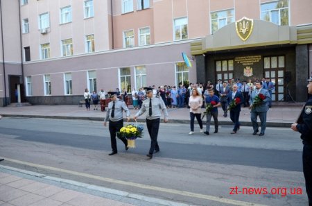 У Житомирі вшанували правоохоронців, які загинули під час виконання службового обов’язку