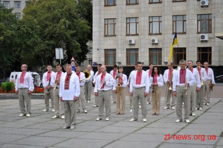 У Житомирі урочисто підняли Державний Прапор України