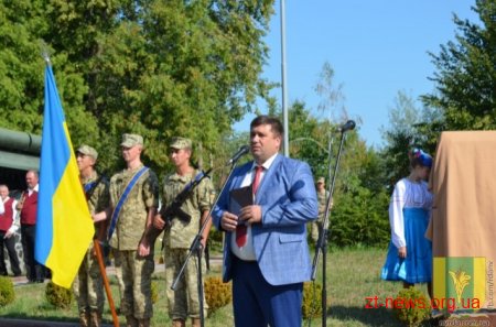 У меморіалі загиблим воїнам АТО на Звягельщині відкрили нову стелу