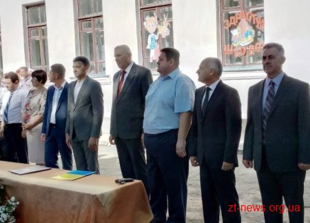 У Черняхівському районі відкрили нову школу