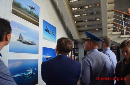 У приміщенні ресторану «Смоленськ» відбулося відкриття  виставки присвяченої учасникам АТО