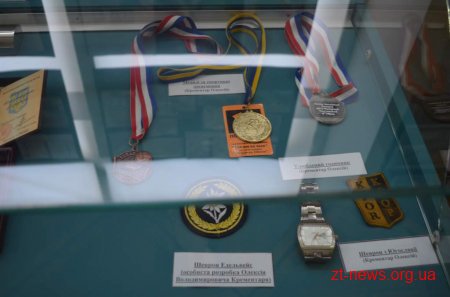 У приміщенні ресторану «Смоленськ» відбулося відкриття  виставки присвяченої учасникам АТО