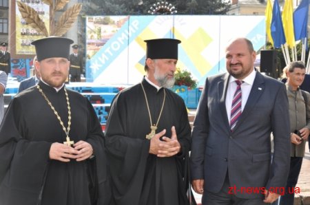 На майдані Соборному нагородили переможців конкурсу-рейтингу «Гордість міста»