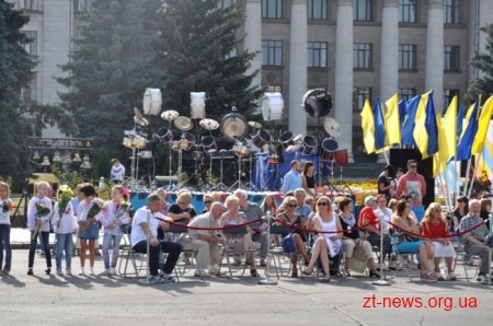На майдані Соборному нагородили переможців конкурсу-рейтингу «Гордість міста»