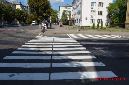 На вулиці Львівській з’явились нова розмітка та нові паркувальні місця