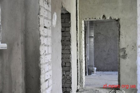 У Житомирі перевірили, як іде реконструкція дитячого садочку №58