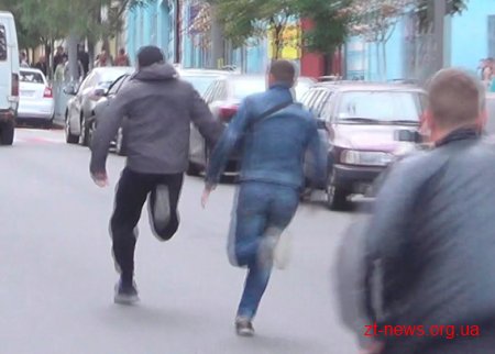 Житомирські оперативники затримали чоловіка, який вбив молодого хлопця