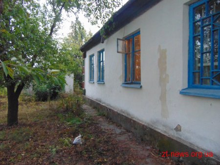 У Коростені сусіди затримали злодіїв та передали їх поліції