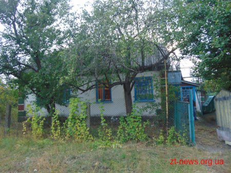 У Коростені сусіди затримали злодіїв та передали їх поліції