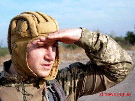 Десантники-резервісти на Житомирщині здійснили понад 600 стрибків з парашутом