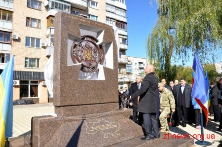 У Коростені з нагоди свята відкрили пам’ятник на честь захисників України