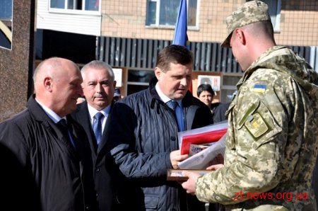 У Коростені з нагоди свята відкрили пам’ятник на честь захисників України