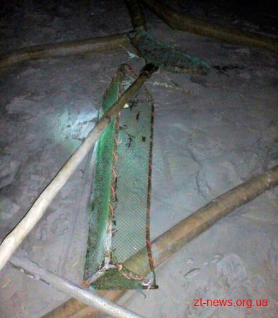 На Житомирщині поліцейські затримали бурштинокопачів у природному заповіднику