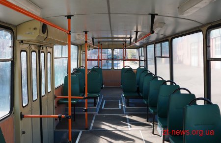 У Житомирі ТТУ з нагоди свята випустило патріотичний тролейбус