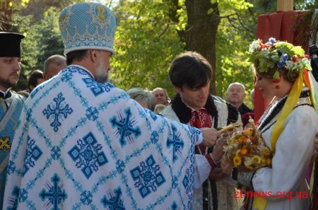На Замковій горі відбулося Покровське весілля