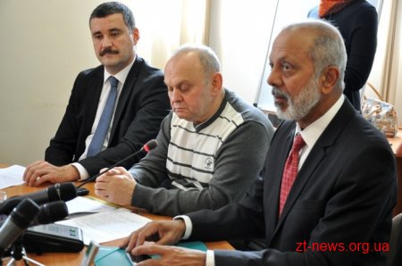У Житомирському перинатальному центрі навчають лікарів діяти у складних ситуаціях