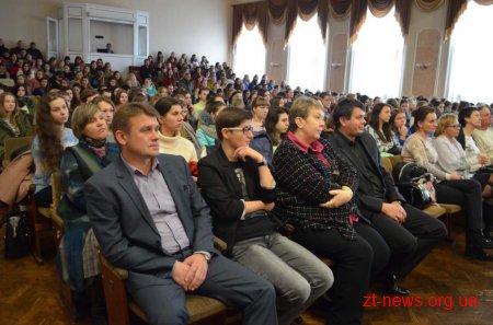 Письменнику Валерію Шевчуку вручили відзнаку Президента України