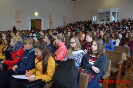 Письменнику Валерію Шевчуку вручили відзнаку Президента України