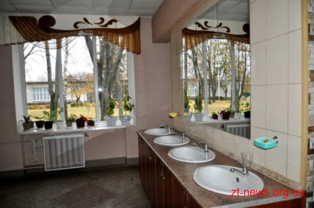 У професійному училищі сервісу і дизайну у Житомирі відкрили сучасні майстерні