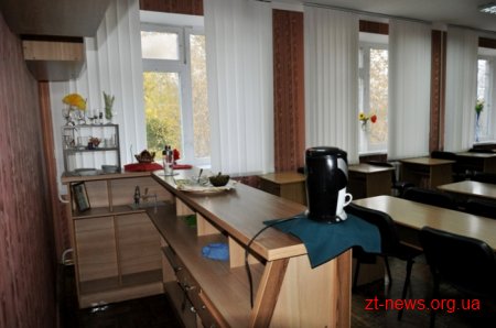 У професійному училищі сервісу і дизайну у Житомирі відкрили сучасні майстерні
