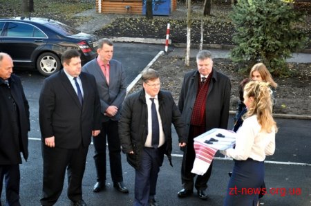 Віце-прем’єр-міністр України на Житомирщині відкрив офіс з обслуговування громадян
