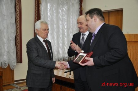 Жителі області отримали почесні відзнаки