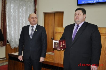 Жителі області отримали почесні відзнаки