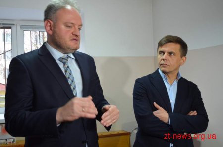 Нове медичне обладнання з’явилося у приймальних відділеннях міських лікарень