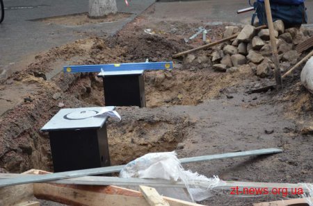 На Михайлівській розпочали встановлення пристроїв для обмеження в'їзду автомобілів
