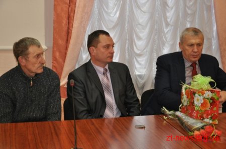 Дві родини загиблих учасників АТО області отримали житло від держави