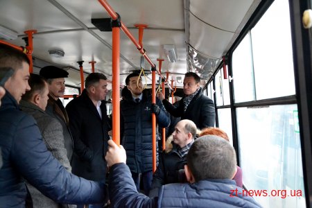 Депутати міськради разом з мером проїхались новим тролейбусним маршрутом