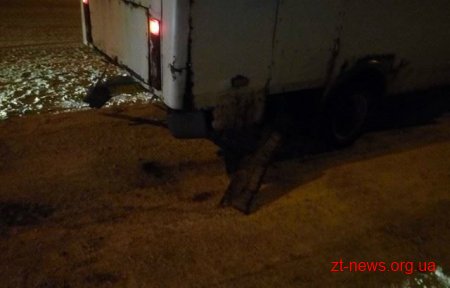 У Житомирі нетверезий військовослужбовець врізався в маршрутку