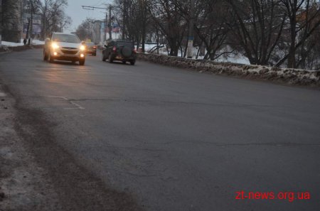 Замість піску вулиці Житомира посипатимуть бішофітом