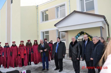 Ігор Гундич відкрив блок початкових класів гімназії в Олевську