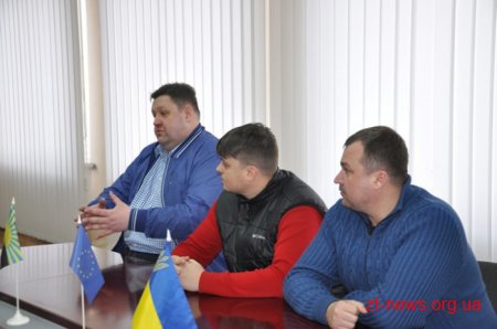 Ігор Гундич передав допомогу від Житомирщини