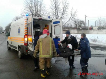 В Коростені водій "Фольксвагена" не пропустив "Део Есперо". Загинуло двоє людей