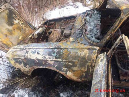 Вогнеборці Новоград-Волинського двічі за добу виїжджати на гасіння автомобілів