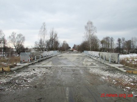Будівництво мосту біля с. Рудня-Пошта на трасі Н-03 Житомир-Чернівці майже завершено
