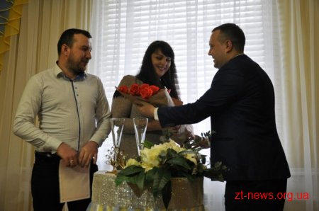 У Житомирі зареєстрували перший «шлюб за добу»