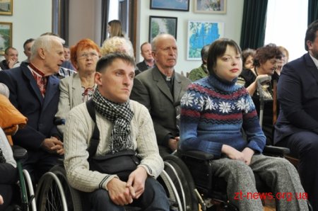У Житомирі привітали зі святом особливих жінок
