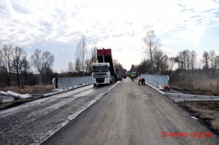 Рух транспорту через міст у Рудні-Пошті відновлено