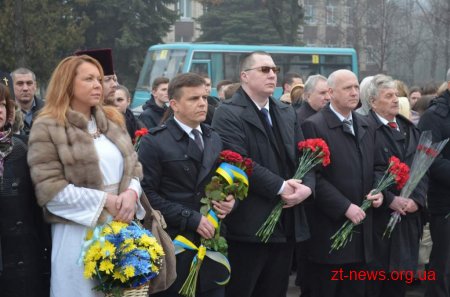 У Житомирі відзначають 203-тю річницю від дня народження Тараса Шевченка