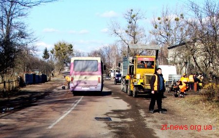 За минулий тиждень відремонтували 6 700 квадратних метрів автодоріг
