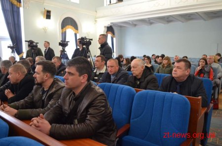 Виконавчий комітет вирішив закріпити всі тротуари міста за конкретними службами