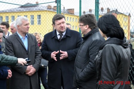 Міністр молоді та спорту Ігор Жданов оглянув кілька спортивних об’єктів Житомирщини