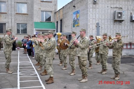 Майже 80 призовників відправили на строкову військову службу