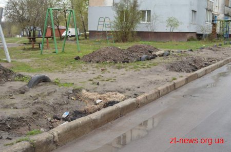 Ремонтні роботи на Польовій планують завершити до 12 квітня