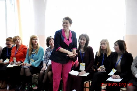 Марина Порошенко вручила сертифікати учасникам тренінгу з розвитку інклюзивної освіти