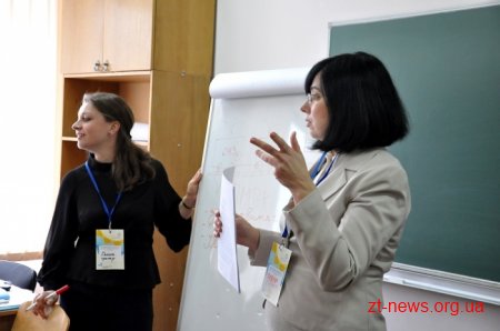 Марина Порошенко вручила сертифікати учасникам тренінгу з розвитку інклюзивної освіти